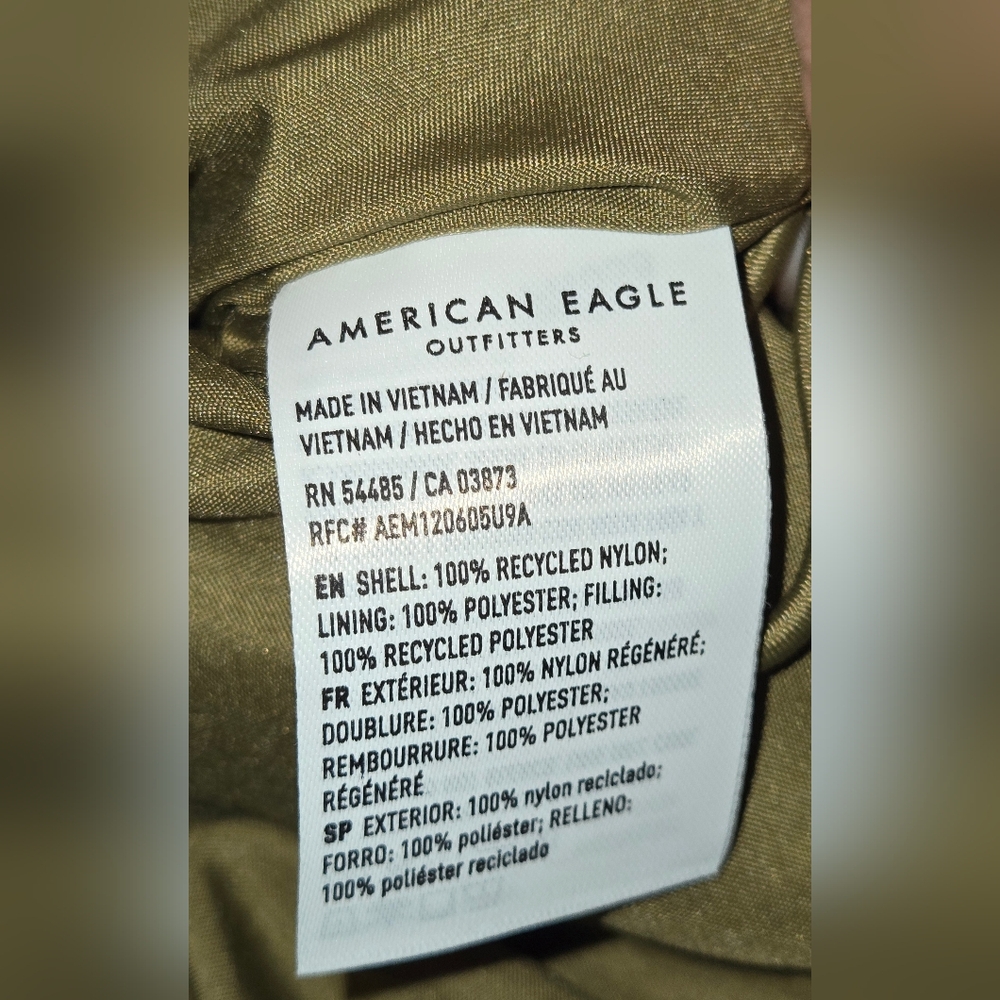 NWT American Eagle Women's Stylish Gold Puffer Jacket - Picture 6 of 10